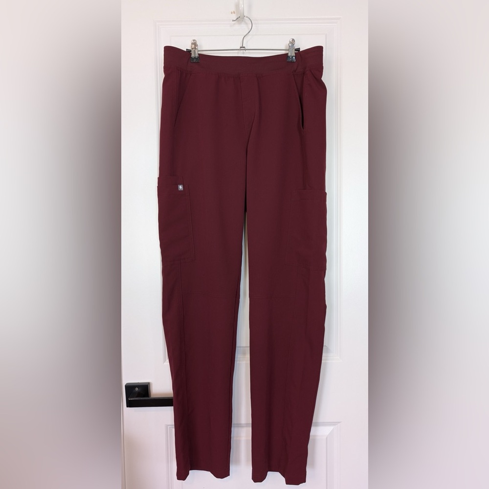 FIGS Men’s Axim Cargo Scrub Pants Burgundy Size Large